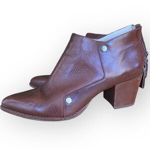A22 Alexandre Birman Booties